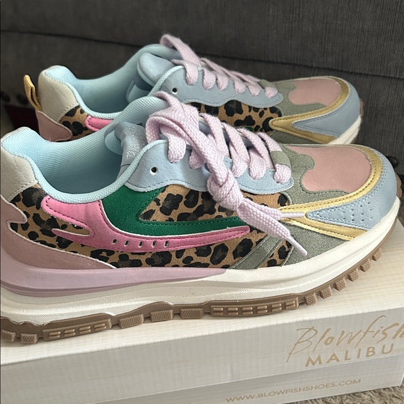 BLOWFISH MALIBU Animal print Cloudblue Purple Laces Womens Sneakers 8 NEW - Picture 4 of 6